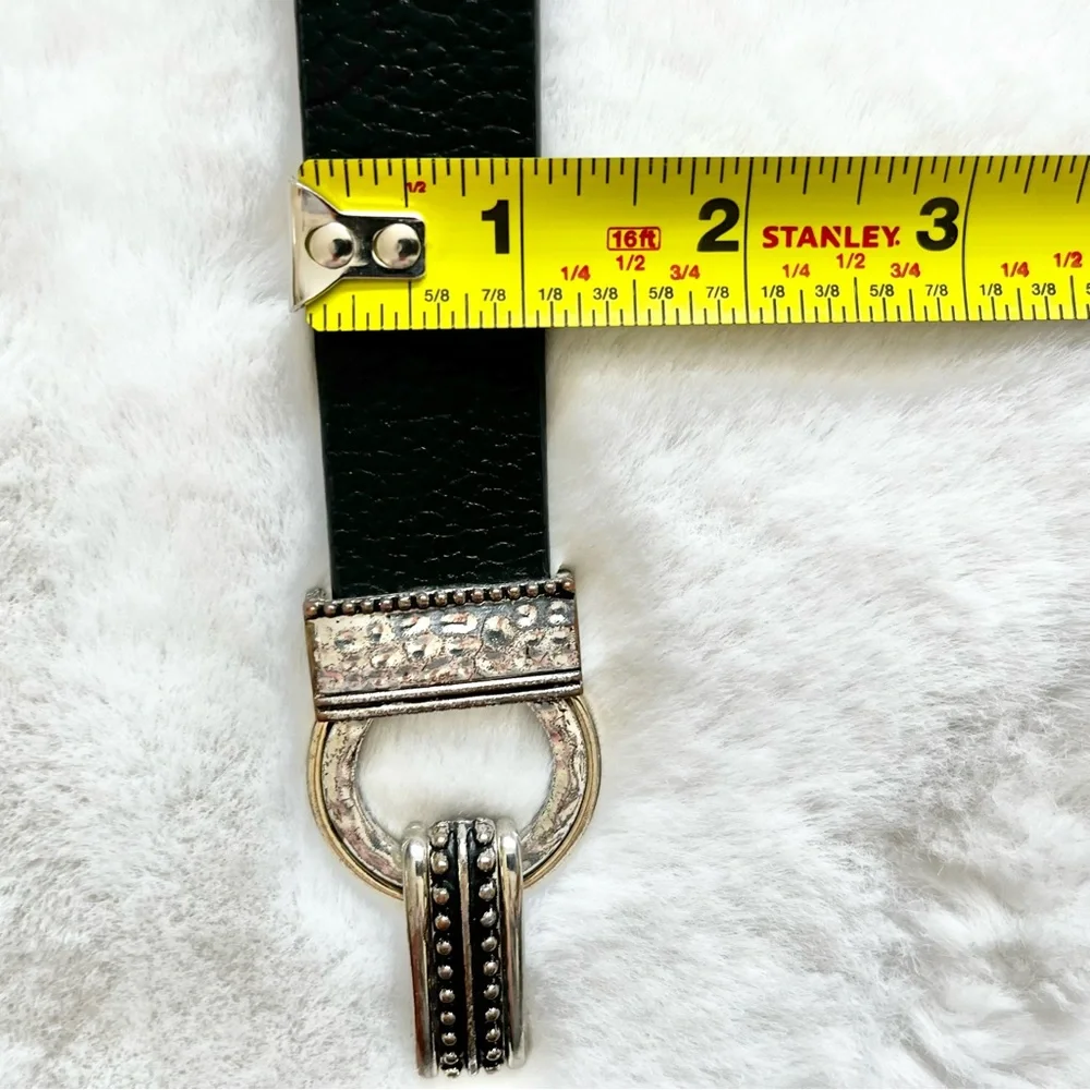CHICO’S GENUINE LEATHER O RING HOOK BELT SIZE MEDIUM/LARGE CHIC MINIMALIST - Picture 9 of 10